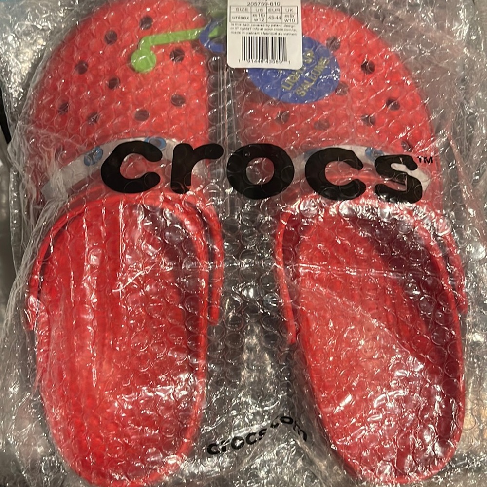 LIGHTNING MCQUEEN ADULT CROCS M10/W12 NWT they light up with each step